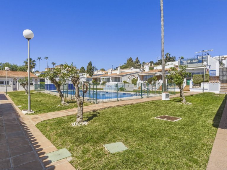 Villa for Sale in El Chaparral, Malaga 31