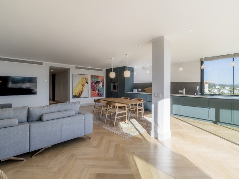 Apartment for Sale in Nueva Andalucía, Malaga 9