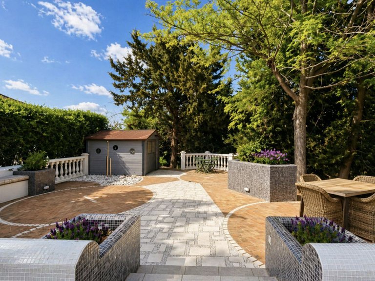 Villa for Sale in La Duquesa, Malaga 7