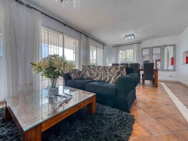 Villa for Sale in La Duquesa, Malaga 9