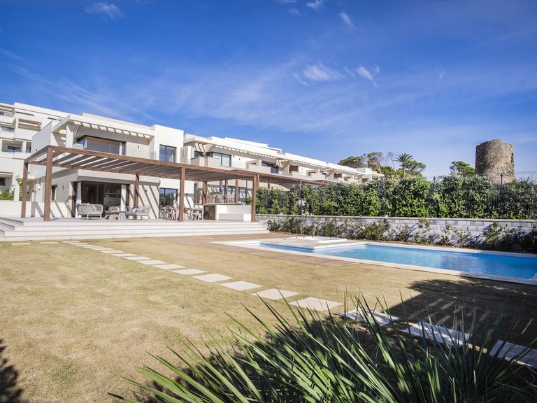 Villa for Sale in New Golden Mile, Malaga 22