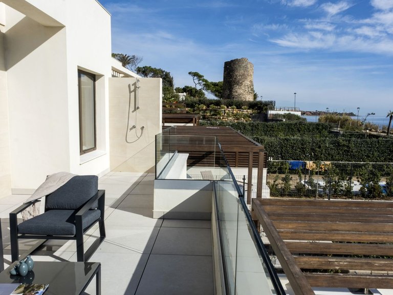 Villa for Sale in New Golden Mile, Malaga 28