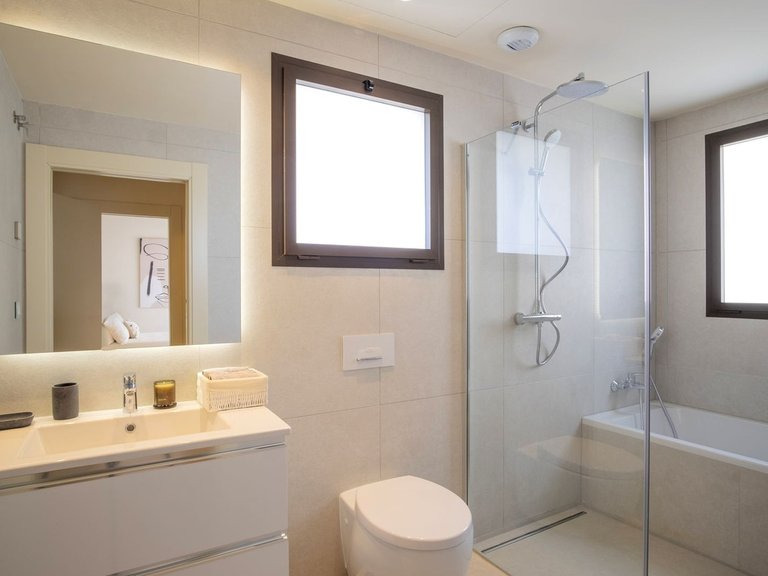 Villa for Sale in New Golden Mile, Malaga 31