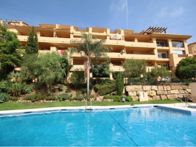 Apartment for Sale in Calahonda, Malaga 2