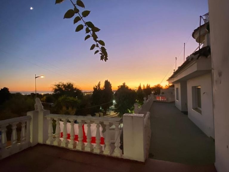 Villa for Sale in Nueva Andalucía, Malaga 3
