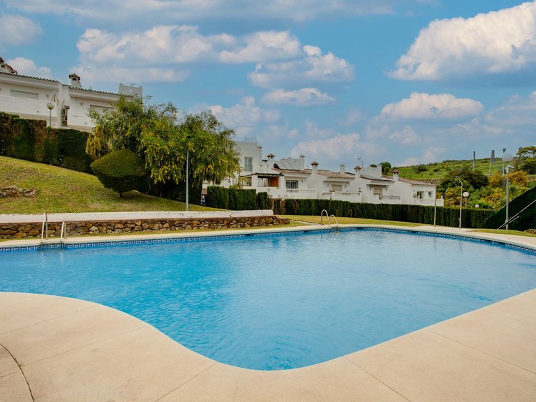 Villa for Sale in Estepona, Malaga 1
