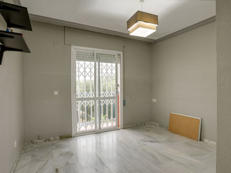 Villa for Sale in Estepona, Malaga 13