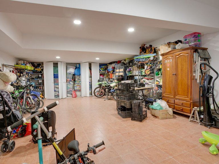 Villa for Sale in Estepona, Malaga 16
