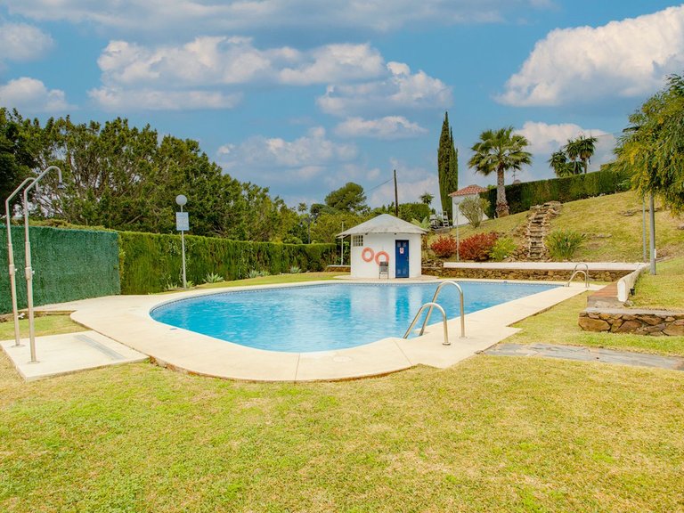 Villa for Sale in Estepona, Malaga 3
