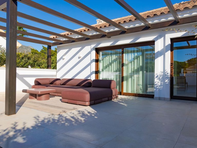 Apartment for Sale in The Golden Mile, Malaga 15