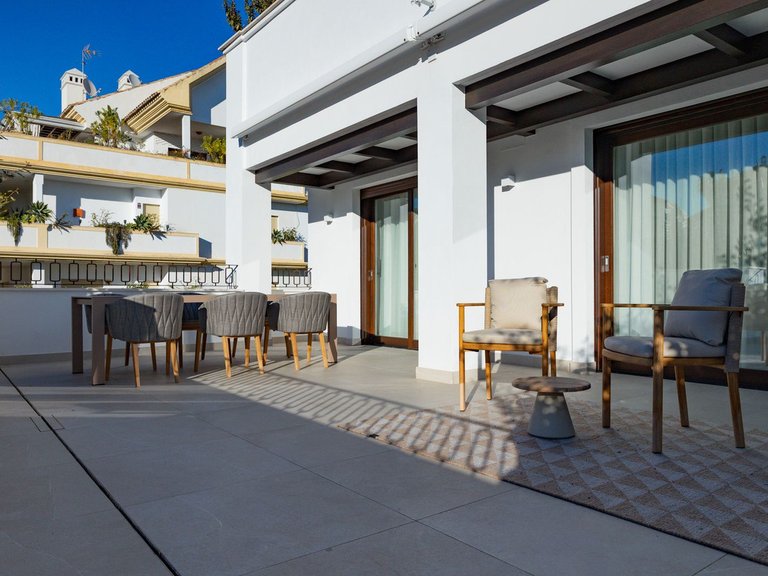 Apartment for Sale in The Golden Mile, Malaga 45