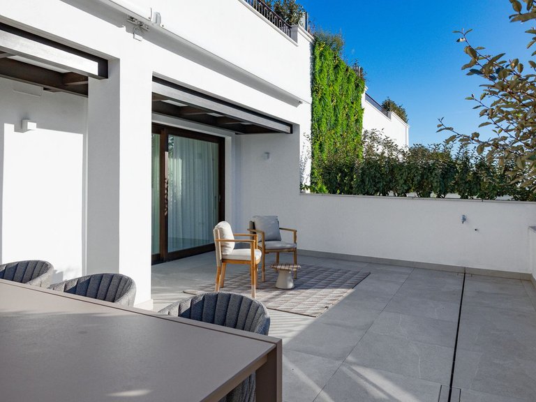 Apartment for Sale in The Golden Mile, Malaga 46