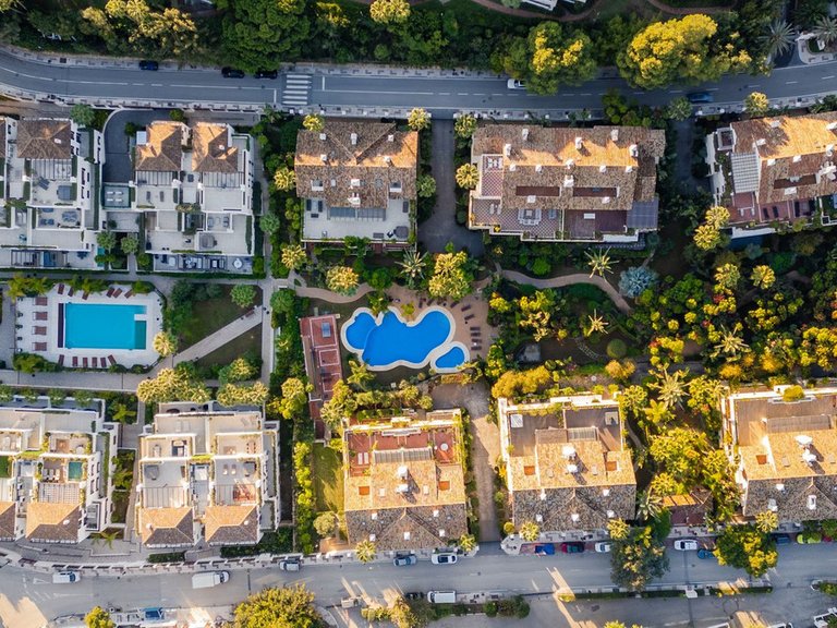 Apartment for Sale in The Golden Mile, Malaga 56