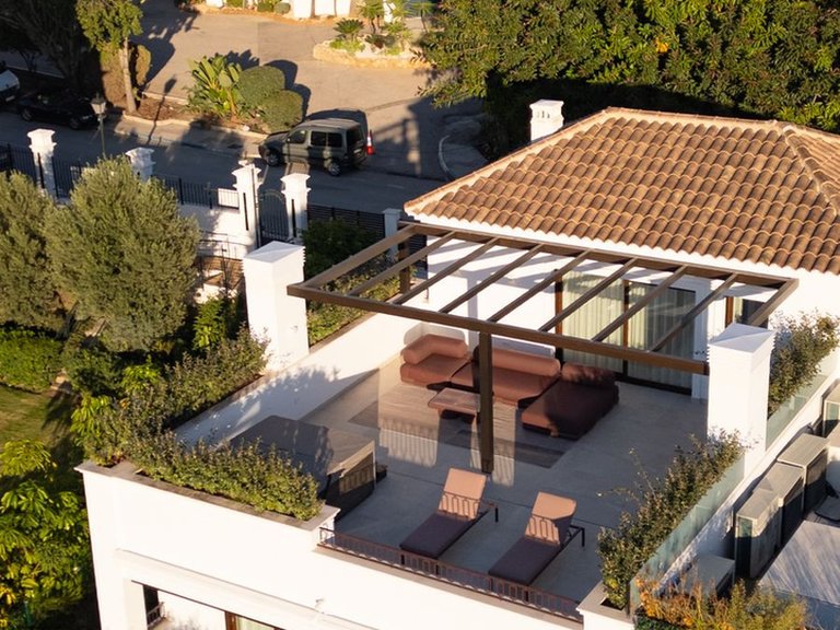 Apartment for Sale in The Golden Mile, Malaga 58