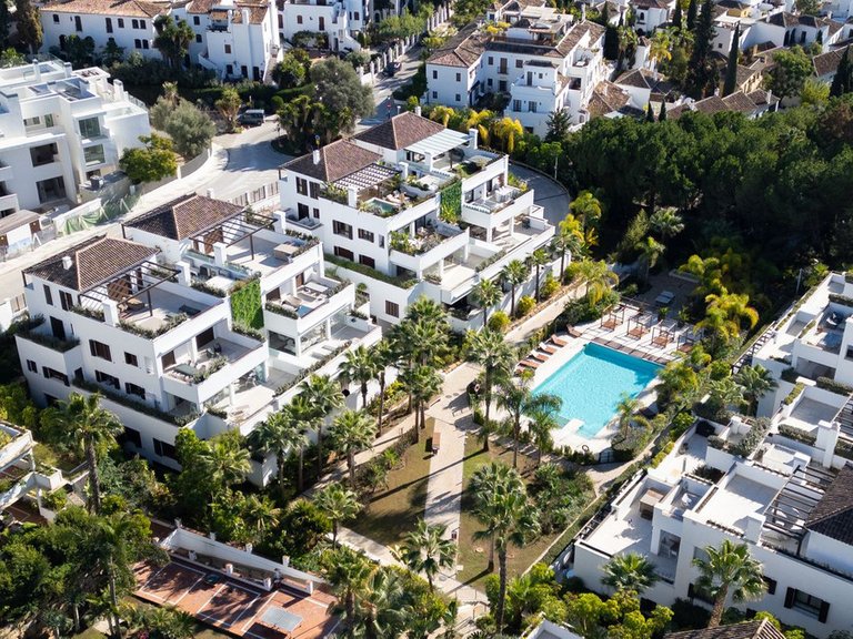 Apartment for Sale in The Golden Mile, Malaga 59