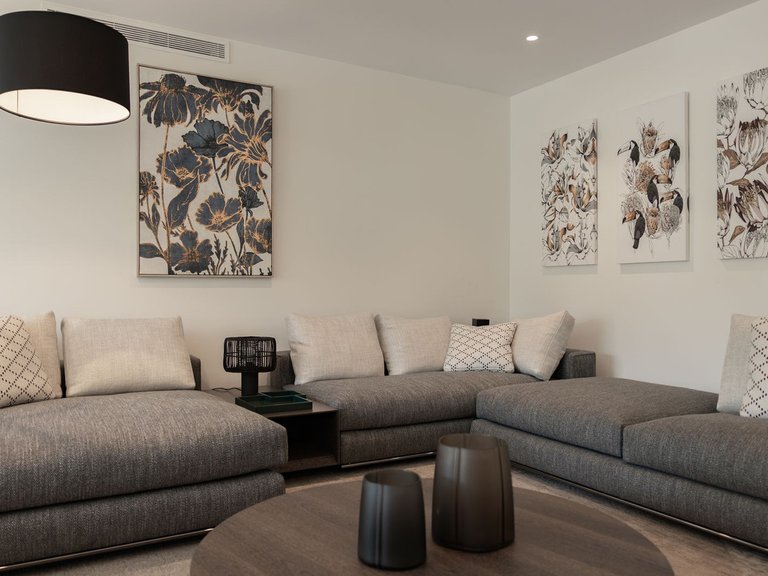 Apartment for Sale in The Golden Mile, Malaga 8