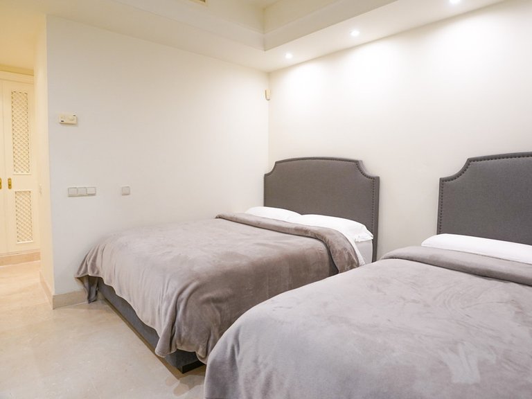 Apartment for Sale in Puerto Banús, Malaga 10