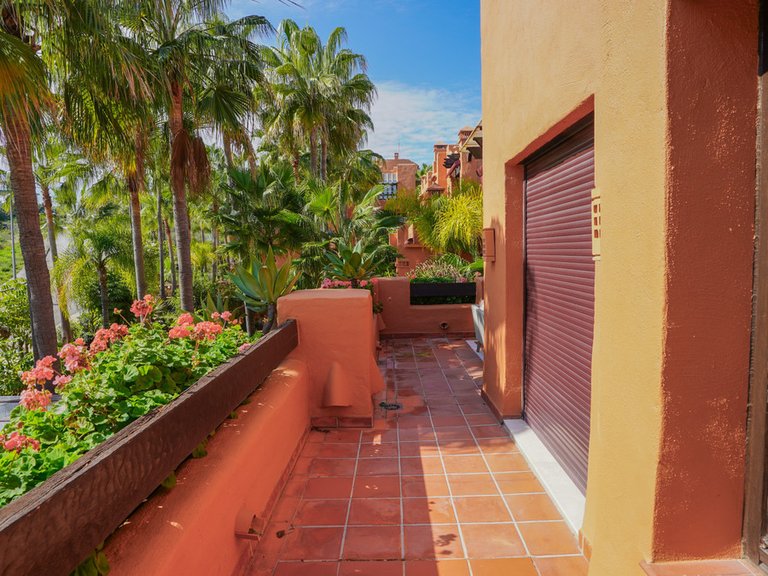 Apartment for Sale in Puerto Banús, Malaga 24