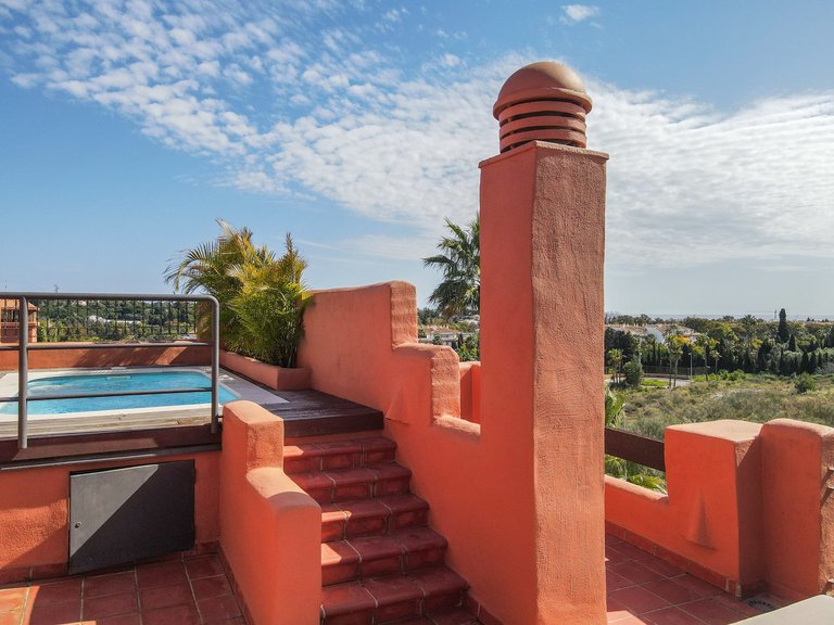 Apartment for Sale in Puerto Banús, Malaga 25
