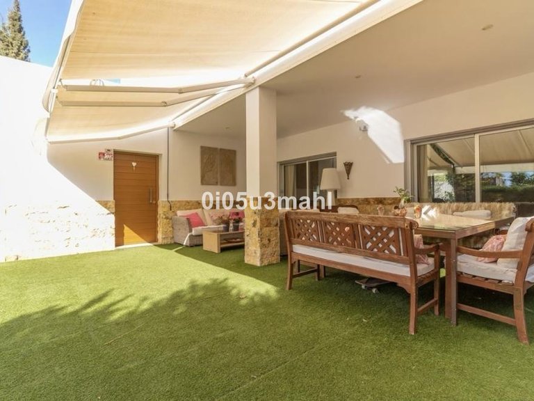 Villa for Sale in Pinares De San Antón, Malaga 17
