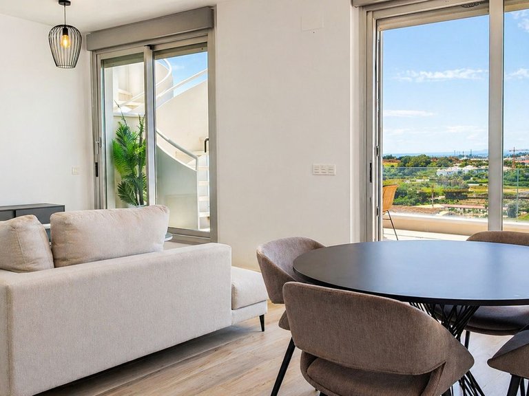 Apartment for Sale in New Golden Mile, Malaga 11