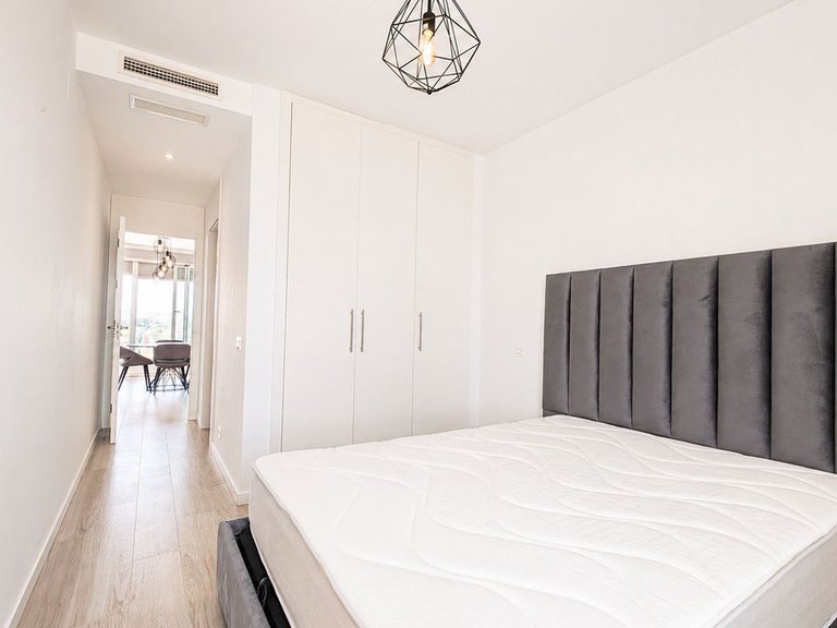 Apartment for Sale in New Golden Mile, Malaga 16
