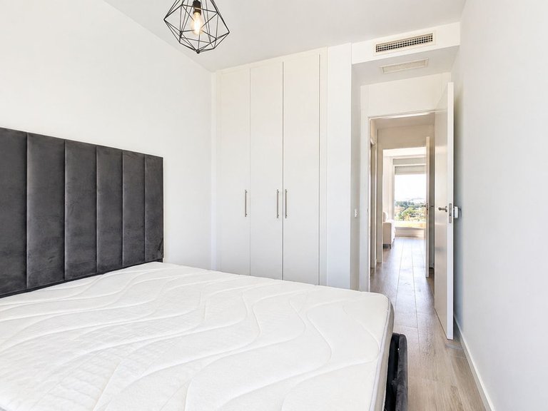 Apartment for Sale in New Golden Mile, Malaga 19