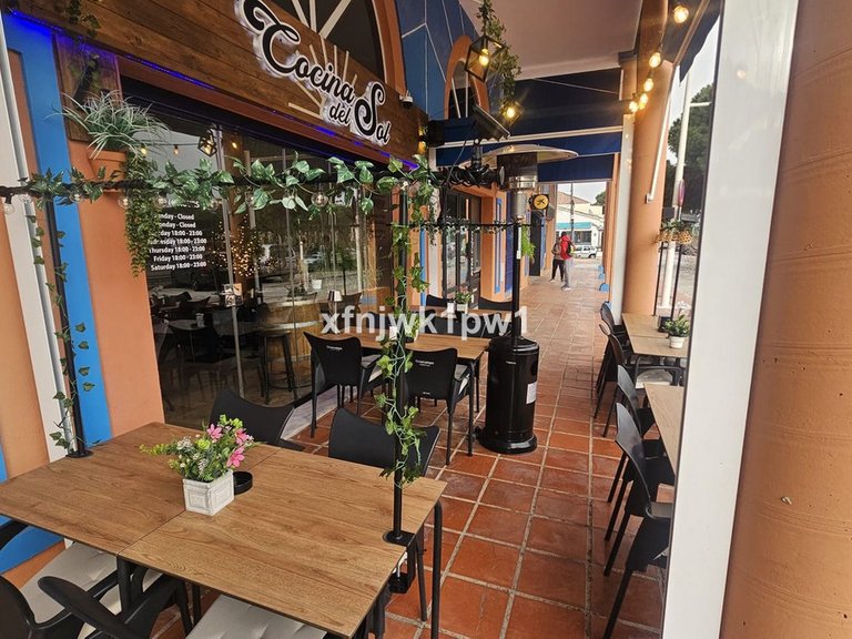 Commercial for Sale in Calahonda, Malaga 1