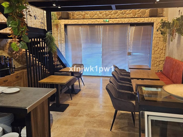 Commercial for Sale in Calahonda, Malaga 12