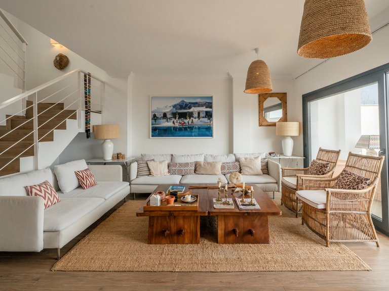 Villa for Sale in La Mairena, Malaga 11