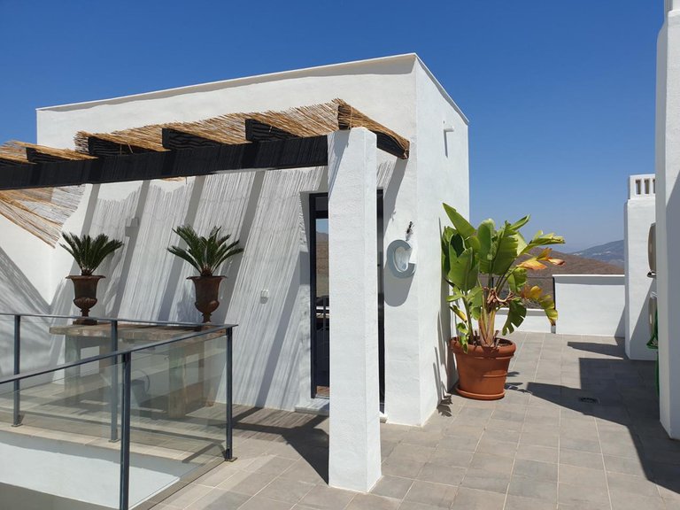 Villa for Sale in La Mairena, Malaga 36