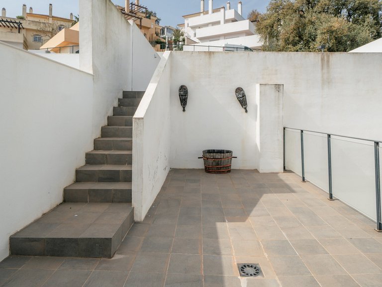 Villa for Sale in La Mairena, Malaga 37