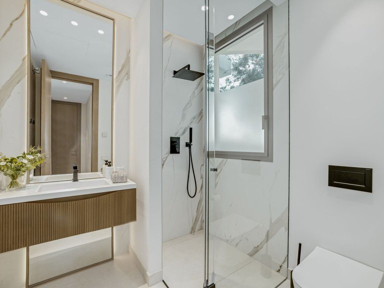 Villa for Sale in Nueva Andalucía, Malaga 30