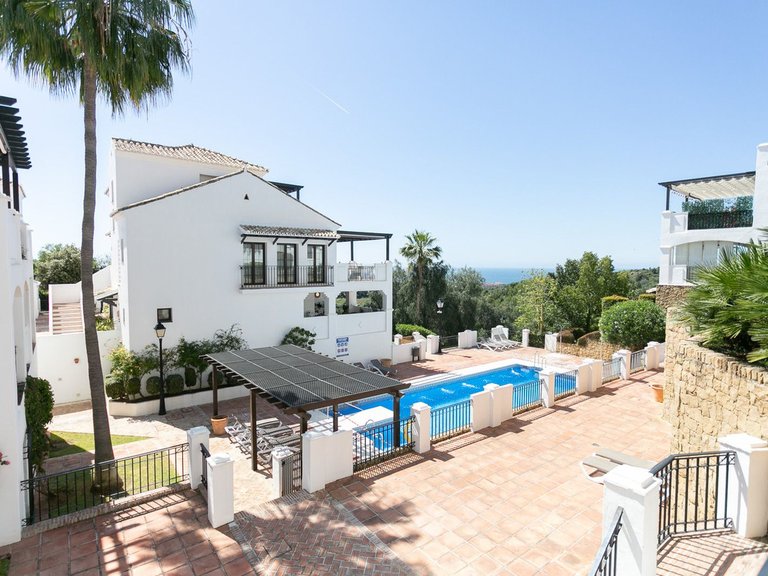 Apartment for Sale in Altos De Los Monteros, Malaga 46