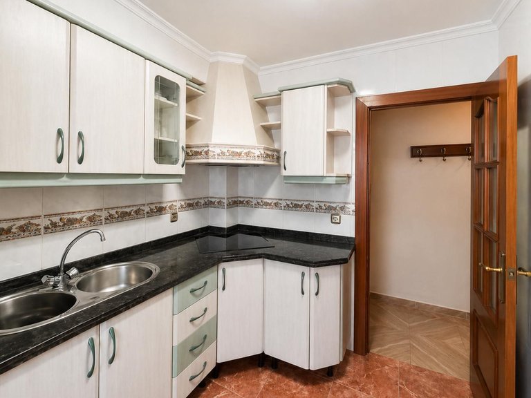 Apartment for Sale in Martiricos, Malaga 1