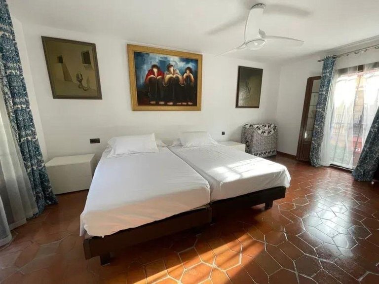 Villa for Sale in Guadalmina Baja, Malaga 11