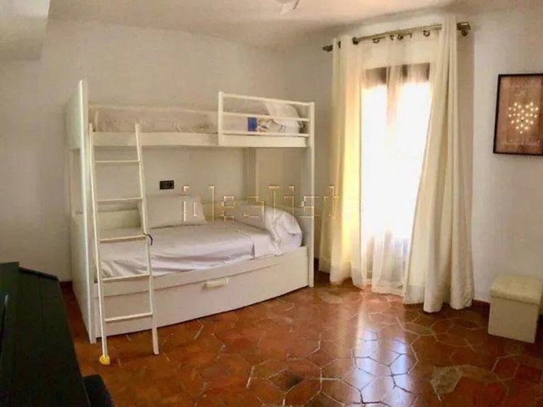 Villa for Sale in Guadalmina Baja, Malaga 16