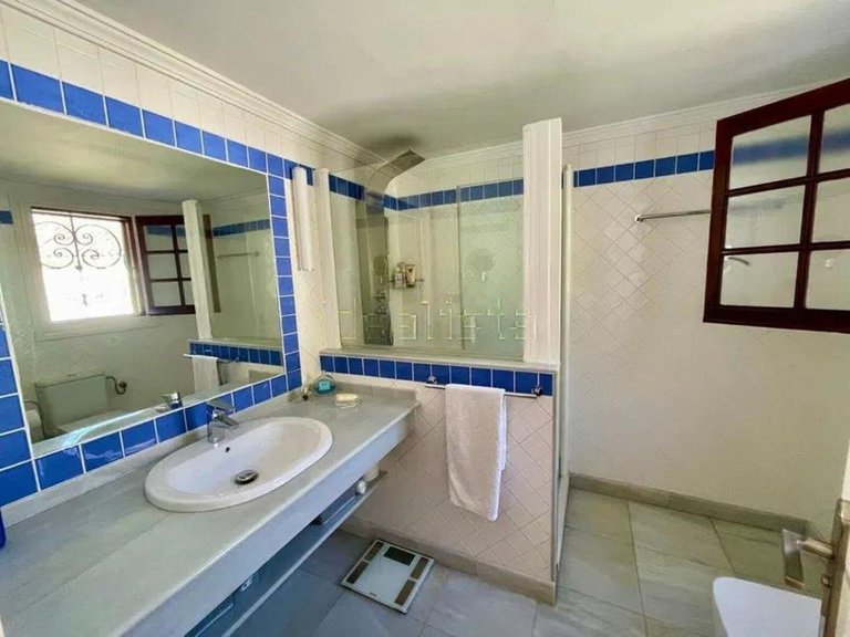 Villa for Sale in Guadalmina Baja, Malaga 17