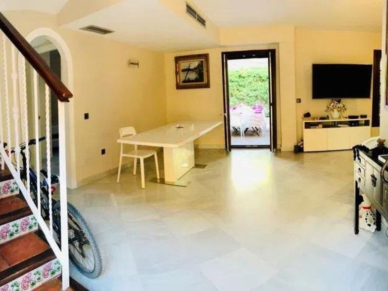 Villa for Sale in Guadalmina Baja, Malaga 2