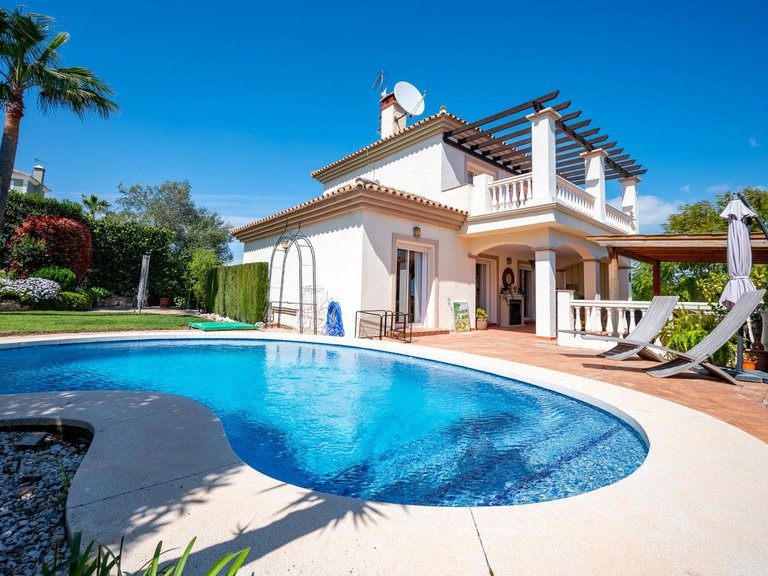 Villa for Sale in Coín, Malaga 1