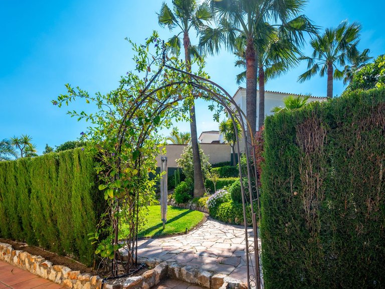 Villa for Sale in Coín, Malaga 24