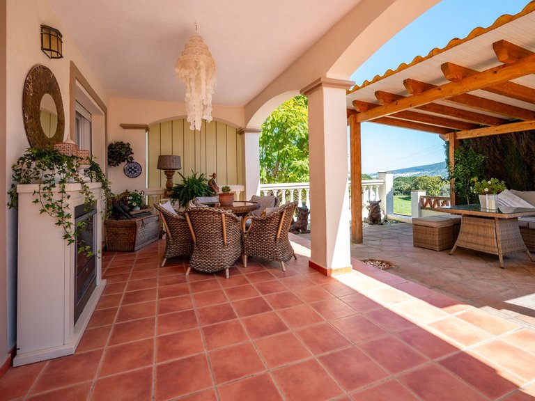 Villa for Sale in Coín, Malaga 30
