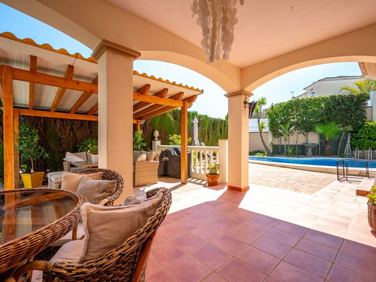 Villa for Sale in Coín, Malaga 35