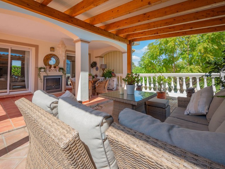 Villa for Sale in Coín, Malaga 36