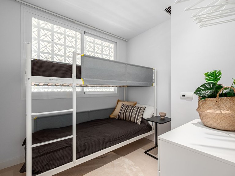 Apartment for Sale in Nueva Andalucía, Malaga 11