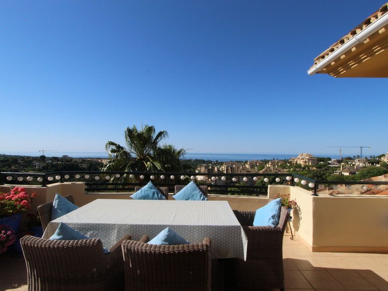 Penthouse for Sale in Elviria, Malaga 10