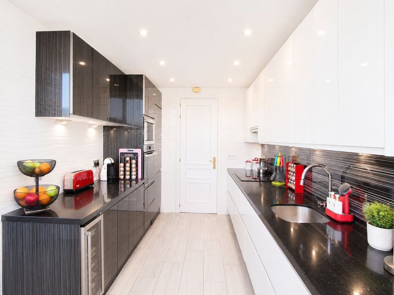 Penthouse for Sale in Elviria, Malaga 12