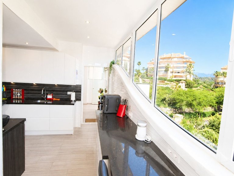 Penthouse for Sale in Elviria, Malaga 15