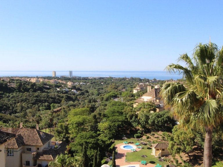Penthouse for Sale in Elviria, Malaga 2