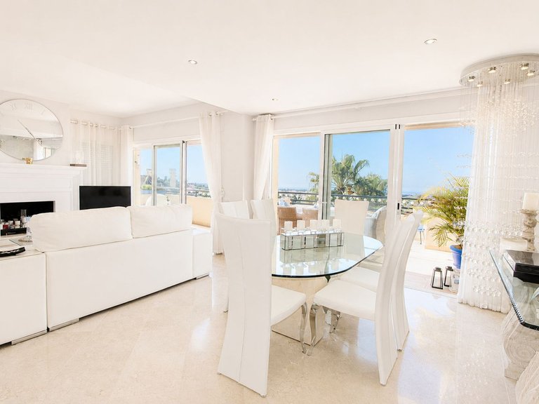 Penthouse for Sale in Elviria, Malaga 3